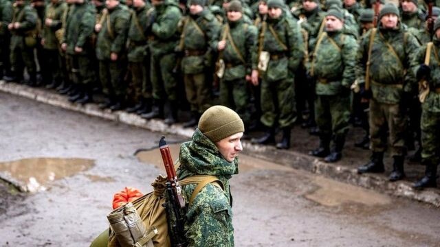 "Ані стрільб, ані теорії": у Росії поскаржилися, що мобілізованих кидають на війну проти України без підготовки